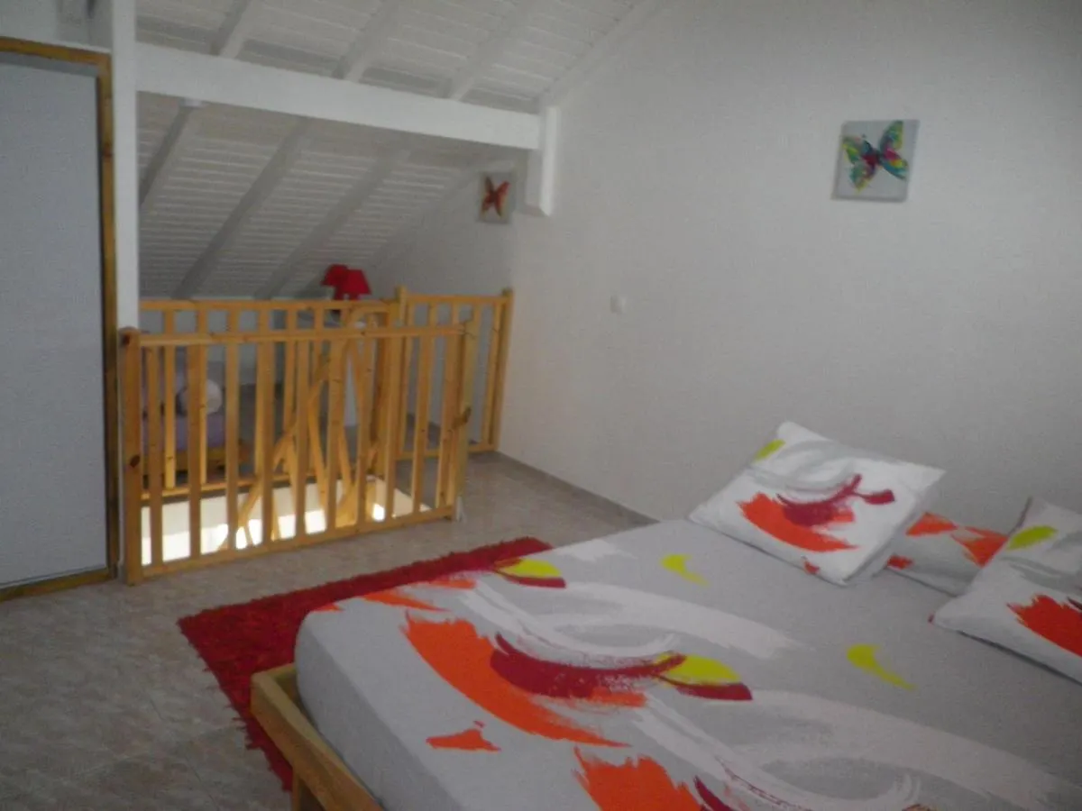 شقة Immeuble Nebot Grand-Bourg   Grand-Bourg (Marie Galante)